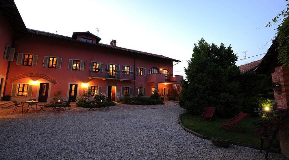 Agriturismo Il Gioco Dell'Oca Barolo Eksteriør bilde