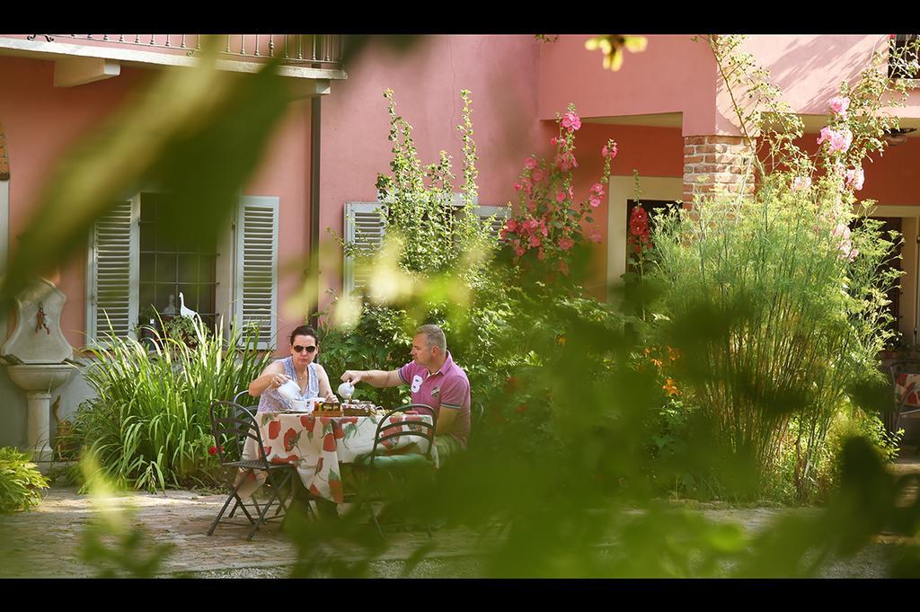 Agriturismo Il Gioco Dell'Oca Barolo Eksteriør bilde